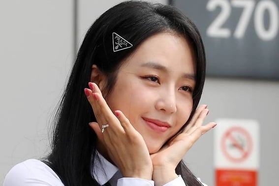 Jewelry's Yewon, a surprise confession: "I haven't been apart from my boyfriend for long" [Star Issue]