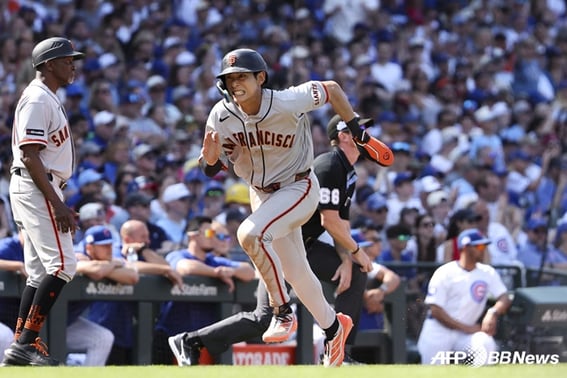 'Promedio de bateo de 0.324': Lee Jung-hoo es increíble, supera a la 'máquina de bateo' y se convierte en el líder del equipo en promedio de bateo... otro doble hit contra los Cubs y 14 juegos consecutivos con hit [SF Review]