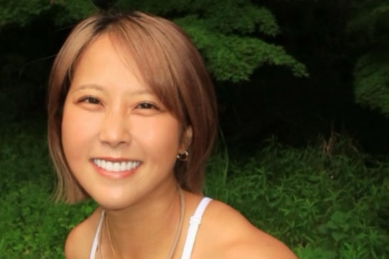 "Showing off my figure? I'm not a fame-seeker." The Japanese female athlete with 220,000 followers reveals the real reason she is glued to social media... "Without money, I can't train."