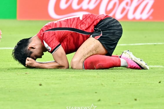 "I simply cannot play." Czech Republic match hero Oh Hyun-kyu's condition was this serious... 'A staggering 38°C fever' overcome by 'crazy fighting spirit' [Report from Guadalajara]