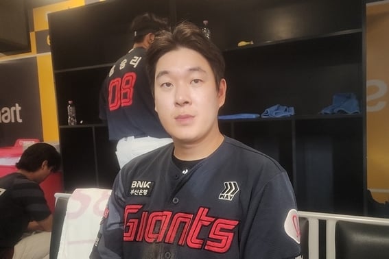 'Primer jonrón en turnos consecutivos de la vida' Na Seung-yeop: "No miro la tabla de posiciones → Podríamos subir lo suficiente, aún no hemos jugado 70 partidos"