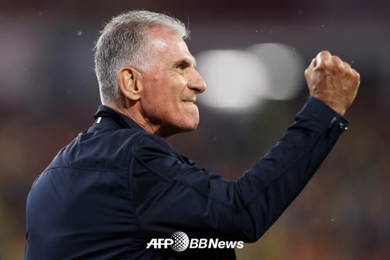'Korean soccer's fist-fist feud': Carlos Queiroz, just two months into his tenure, leads Ghana to a World Cup victory... Ghana defeats Panama 1-0 in a dramatic win