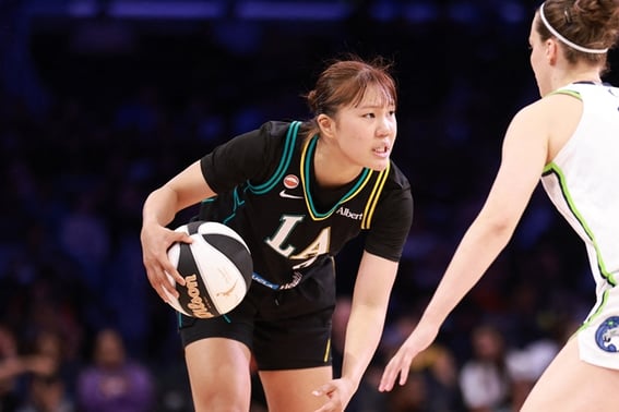 'Career-high 13 points + first 3-pointer successful' Park Ji-hyun delivers best performance since joining WNBA! Plays over 22 minutes, records 1 steal
