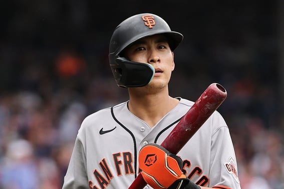 'Incluso en EE. UU. se sorprendieron': Lee Jung-hoo y el 'pico de ojo' de Moon Hyun-bin del Cuartel General de la Armada: "Lo hice en el WBC, así que lo imité → Parece que no lo haré más", bromeó.