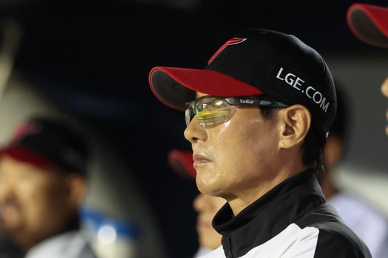 『スリリングな第8回逆転劇→1位守り』LGのヤム·カルリャンが言及した『5名』··· そして「悪天候にもかかわらず多くのファンのおかげで劇的な逆転勝利、感謝」 [ジャムシル現場]