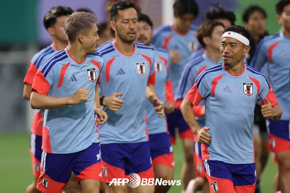 Japan faces crisis of 'early exit' from World Cup; likelihood of facing Brazil in Round of 32 grows