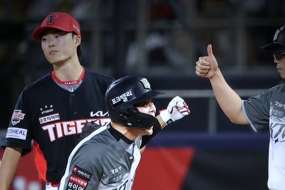 48億のFAの影響力は一体どこまで! '得点圏打率3割' 9番打者の秘訣もまた。また、チェ・ウォンジュンだ··· 「兄貴、ただ君が解決しろって言ってるんだ」"