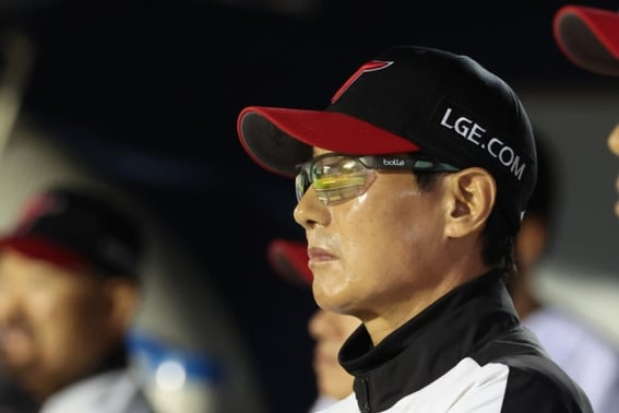 'Master Coach' LG Yeom Kyung-yeop sweeps three straight games: "We won with baseball that feels like LG Twins for the first time in a while. Many fans visited over the three days, and I am grateful." [Jamsil On-site]
