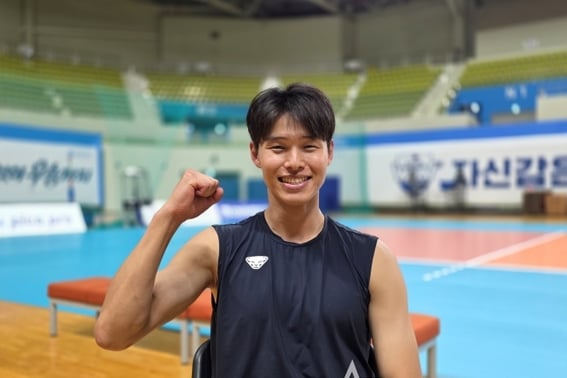 "My son thinks I do best when I'm being interviewed." Korean Air's thrill once again! 'Father of two' Lee Si-mon is ready [Interview]