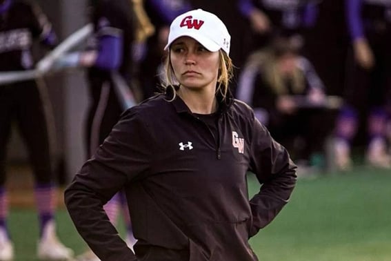 'Attempted sexual relations with players → retaliation for complaints' soapy  director, U.S. college softball world in uproar! Ultimately fired