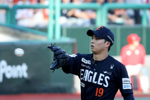 'The 150 million won miracle': Wang Yencheng's team-first attitude, "I will keep pitching without rest" → Manager Kim Kyung-moon smiled broadly [Incheon field]