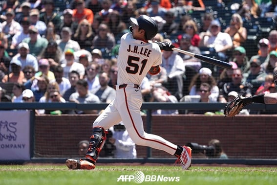 "Se cortaron los hits sin contacto, pero no salen los bates" Lee Jung-hoo, a pesar de una carrera impulsada por suerte, desciende al tercer lugar en promedio de bateo de la NL... Kim Ha-seong de ATL con base por bolas [Revisión de SF]