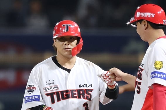 'Lee Jong-beom 1797 Hits' Surpassed by Kim Sun-bin, Who Makes Touching Confession: "The Miracle of a Small Boy Was Created by Tigers Fans"
