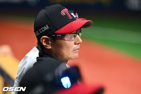 'Un solo equipo', enfatizó Yeom Kyung-yeop: "Nos mantuvimos unidos, no por la técnica, sino por el trabajo en equipo. El ritmo de bateo en la segunda mitad sin duda mejorará"