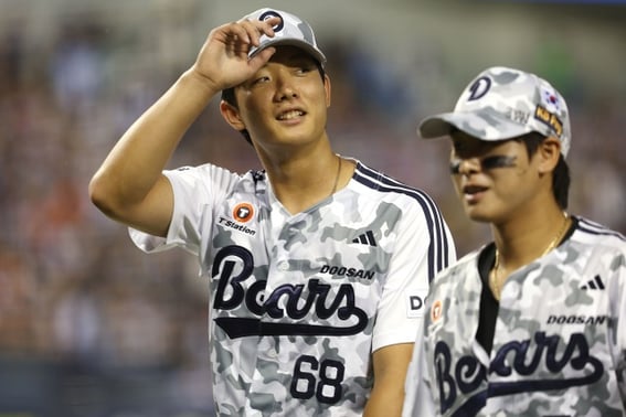 リュ・ヒョンジンやオーラーも羨ましくなかった! ドゥサンの20歳右腕 '6月ERA 0.84' 驚異的な疾走、クァク・ビンマンはエースではなかった
