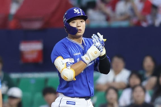 'Struggled at 10% in Army' Samsung's Kim Hyun-jun makes a stunning comeback → Batting average explodes to 0.545 after call-up! "I think I played well because I was able to eat with a relaxed mind"