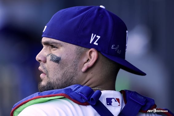 'Shock': L.A. Dodgers catcher Eliezer Alfonzo, who received the devastating news of his family's death just before his MLB debut after nine long years, also expressed his profound despair with Roberts, saying, "I don't know what to say..."