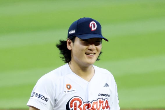"The older players told me to quit baseball..." Is Kwak Bin being arrested for striking out? No, the answer lies in one thing he cares about: 'only ERA'