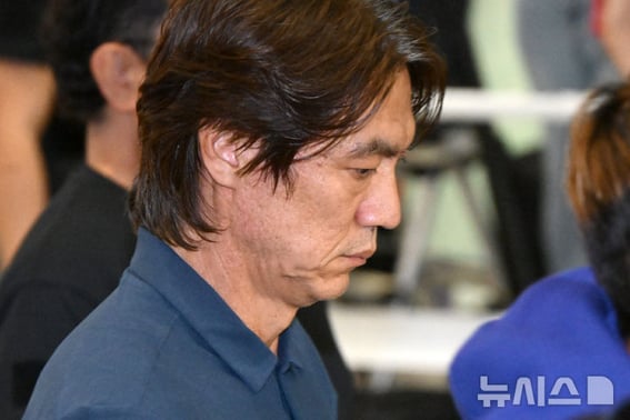 "Aceptaré cualquier pregunta": Hong Myung-bo tiene muchas tareas pendientes que resolver en la audiencia pública... Debe responder a las "controversias por privilegios, fallos tácticos y rumores de conflictos internos"