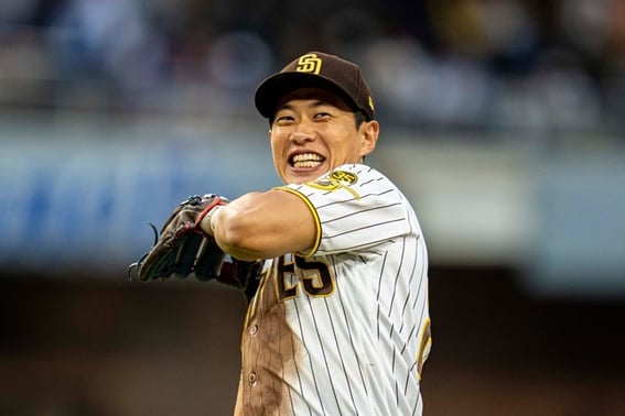 'Y' y el primer semestre: Song Sung-moon, con una gran defensa en la primera mitad, suma un punto impulsado por base por bolas con bases llenas → finaliza con promedio de bateo de 0.212