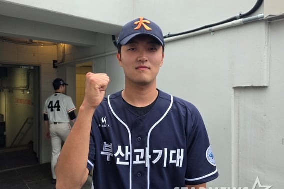 "Class is Baseball": Five Players Turn Pro Within Six Years of Founding — How Did Busan University of Science and Technology Make Seoul Pros Take the "Train to Busan" KTX?