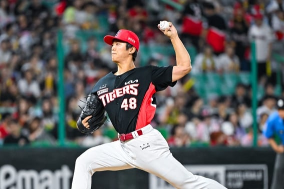 'Top speed 154km/h' reliever Lee Ui-ri earns passing grade, but ultimately the starter role: "Wouldn't it be a waste?" Coach Kim's wish [Incheon field]