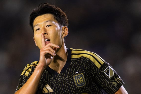 Who was Son Heung-min targeting? After 237 days, his goal-scoring machine roars to life with a defiant "shh" celebration