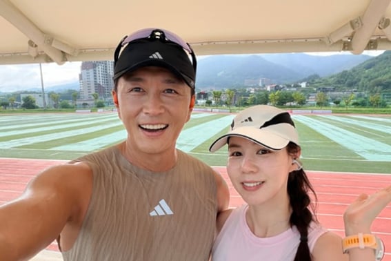 Actor Jin Taehyun, after leaving "Divorce Deliberation Camp," posts a meaningful message: "Don't calculate; think of it as a loss"