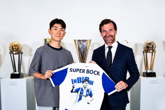 [官方] 终于登场！“韩国中场核心”黄仁范转会 FC 波尔图……转会费最高达 85 亿韩元
