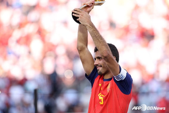 Rodri to Real Madrid? Mourinho does not want it... "Style doesn't match," club also refutes rumors of private agreement