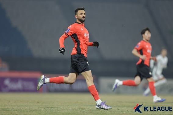"The header was normal, so why was it cancelled?" The mystery of Gangwon's dramatic comeback goal is solved... an 'offside' not caught on broadcast