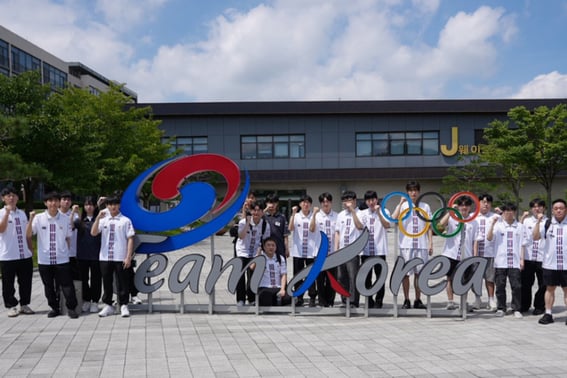 Finally, 'First in Esports!' Entering the National Team Village: 'AG Preparations Underway'