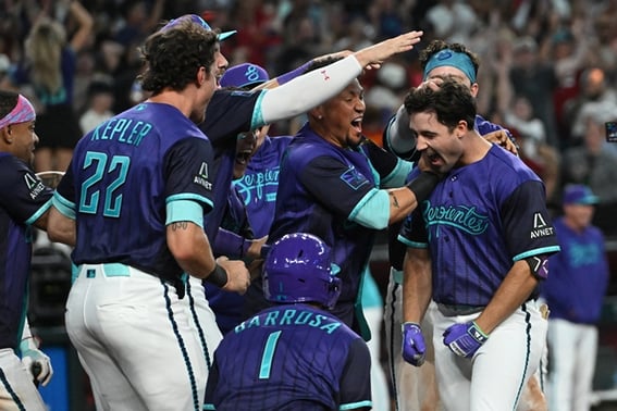 ¡Otra derrota! Los Dodgers se hunden en una profunda crisis de siete derrotas consecutivas → A pesar del gran desempeño de Sasaki, caen ante Arizona por un 'blown save' de Díaz