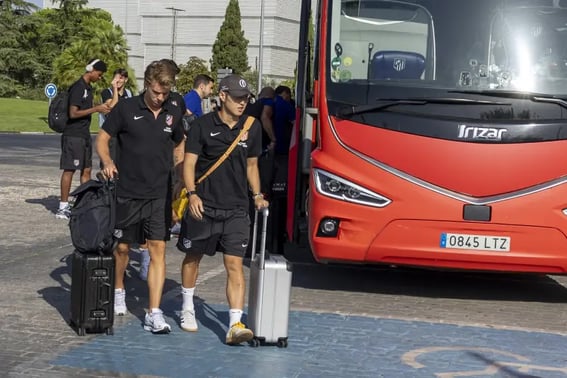 Lee Kang-in, who could not depart Korea, finally leaves... "First arrival in Spain after transfer"