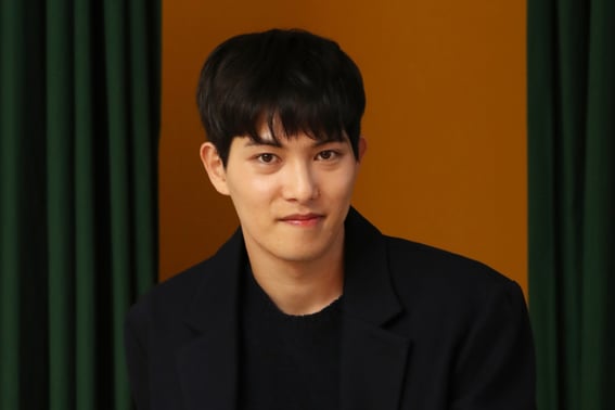 Lee Jong-hyun xin lỗi sau 8 năm kể từ 'vụ án Chung Joon-young'..Bài viết được đăng lại thiếu mất 'ly hôn' [Star Issue]