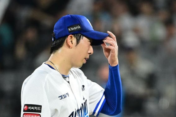 Shocking! National team left-hander heading to AG, 2⅔ innings, 8 earned runs allowed, struggling → crushed by bottom-ranked Kiwoom