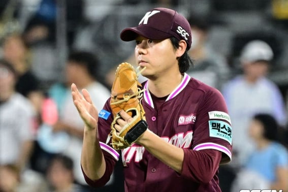 There is a reason behind the 8 billion won blockbuster! 'Two wins in two starts against league-leading KT' Ha Young-min's heroic performance breaks losing streak → proves his contract value on his own