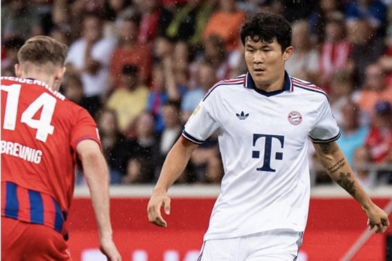 "Kim Min-jae is fine." He was holding his thigh but returned already... Played 28 minutes, 96% pass accuracy; Munich also won 4-2