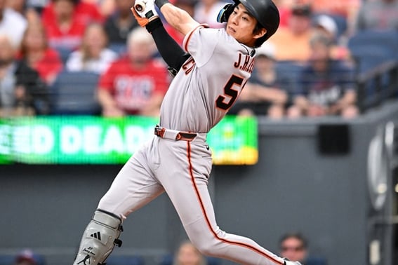 'Lee Jung-hoo, refreshed and different' Lee Jung-hoo gets another hit, batting average rises to 0.294 '300 mark in sight'... Team wins 1-0 [SF Review]