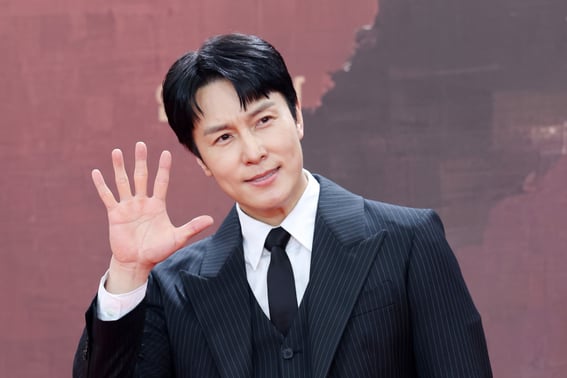 Defending and explaining alone, causing a commotion... Kim Dong-wan: "No relationship or interest with Park Wi, it is my fault" [Full text]