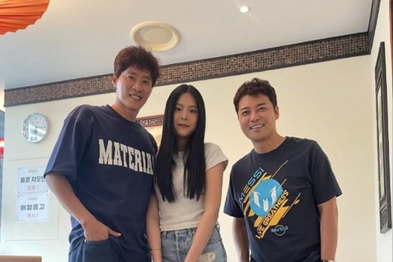 「父から受け継いだ美貌」ウ・ジウォンの娘、ミスコリア『ジン』に選ばれた··· '175㎝・美名門大学' 日本も注目