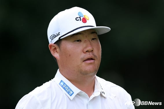目の前で見逃した！ '韓国選手初' 8年連続出場が残念ながら不発··· 「手首の怪我→共同5位→共同10位」PGA BMWチャンピオンシップの締めくくり