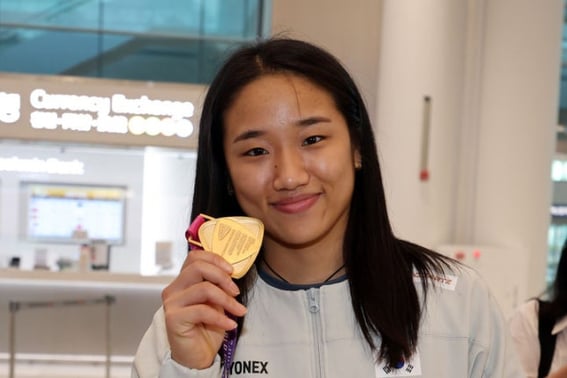 'El más fuerte del mundo', la majestuosidad de An Se-young, una lluvia de elogios tras su aplastante victoria sobre el 'número 2 del ranking': "Solo por su existencia, estoy muy agradecido... me hizo crecer"