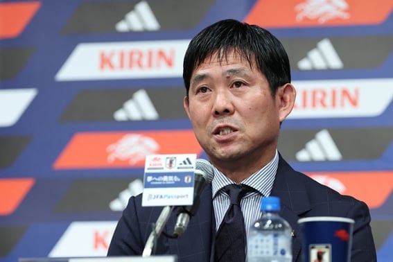 "Son Heung-min was offered 48 billion won..." Saudi Arabia's 14.4 billion yen offer captivates Japanese player; Coach Hajime Moriyasu defends, saying "Earning money is also part of a player's values"