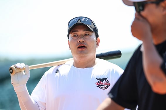 If Choi Ji-man passes in Round 1, will Kiwoom say thank you? Securing both the future and present with the overall No. 1 pick Ha Hyun-seung and MLB's 67 home runs