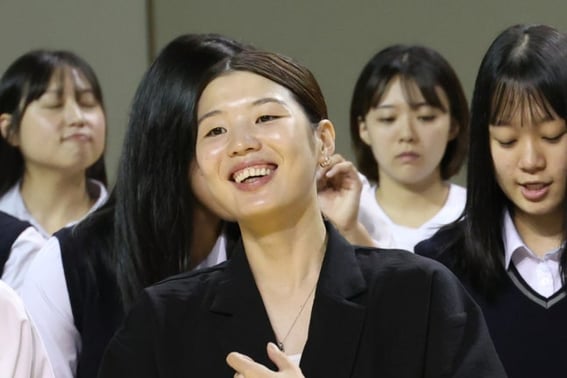[Interview] 'As expected, the top pick' — Shinhan Bank coach Choi Yoon-ah, who watched Kaneda firsthand: "High basketball IQ and good shooting"... What's needed now is 'physical condition'