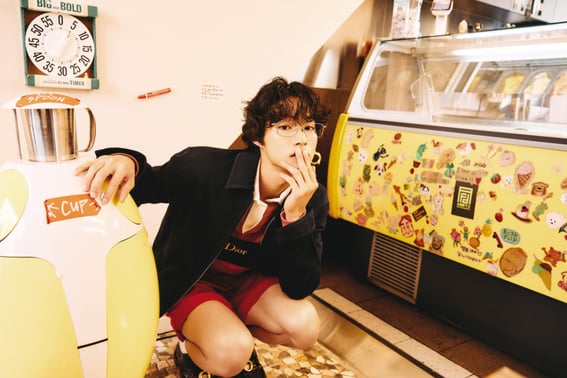 'Blink Jennie's boyfriend' gets his stamp of approval... KAI, a surprising return to his main profession [Photo Shoot]