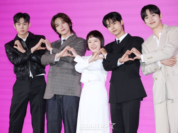 '로맨스의 절댓값' 기대하세요