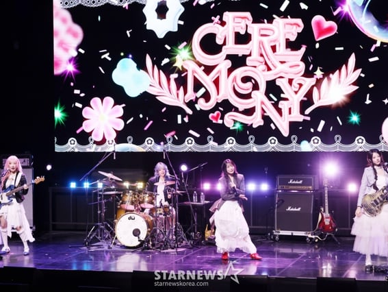 QWER, 네 번째 미니앨범 'CEREMONY'