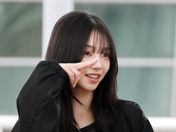 에스파 카리나 '저 앞머리 잘랐어요~'